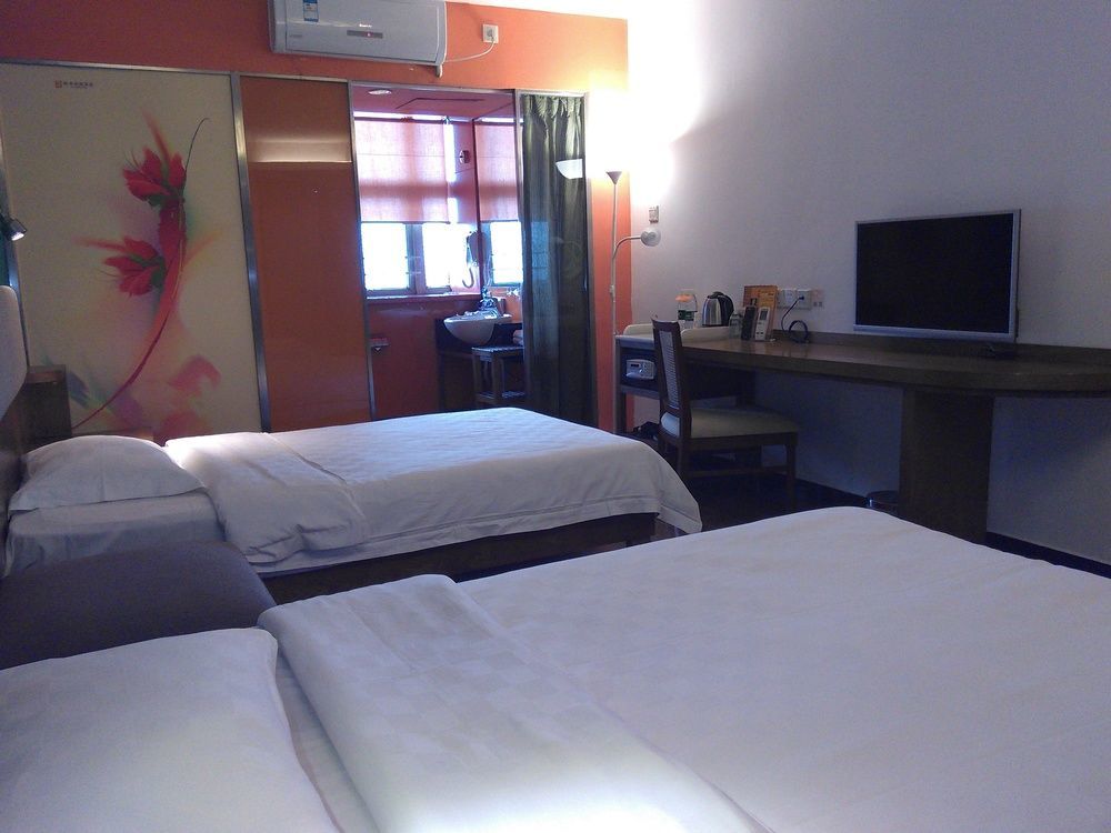 גואנגג'ואו Yile Road Garden Inn מראה חיצוני תמונה